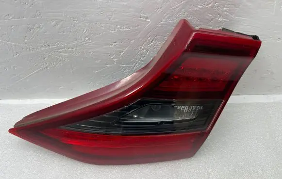 Hyundai Ioniq Tailgate rear/tail lights 92404G2