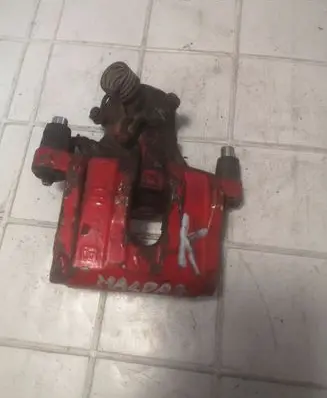 Mazda 3 I Rear brake caliper