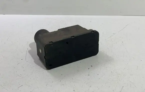 Volkswagen PASSAT B3 Central locking vacuum pump 357962257