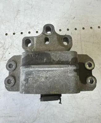 Volkswagen Golf V Engine mount bracket 1K0199555