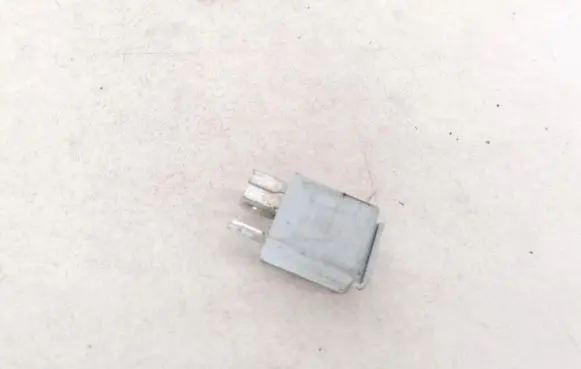 Volkswagen Touran I Other relay 1K0951253