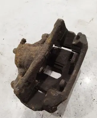 Toyota Auris 150 Front brake caliper