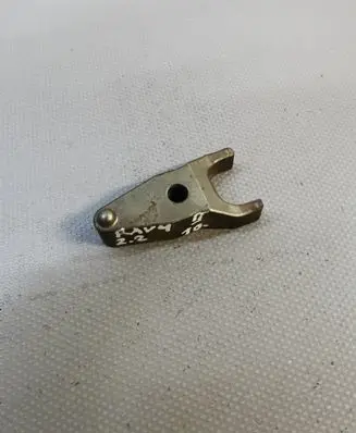 Toyota RAV 4 (XA30) Fuel Injector clamp holder