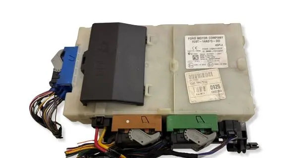 Ford Mondeo MK IV Fuse module 7G9T14A073DD LTQF01125TP 3659AF01125TP