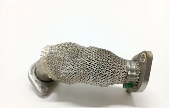 Audi A8 S8 D3 4E EGR valve line/pipe/hose 057131534P