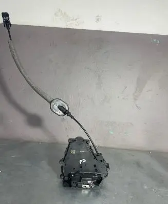 Renault Captur II Front door lock 805024067R 144S24 316819