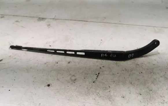 Audi A6 S6 C6 4F Front wiper blade arm