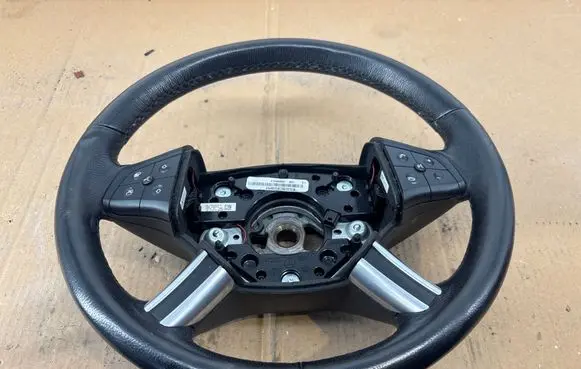 Mercedes-Benz R W251 Steering wheel A1644605203 9E37