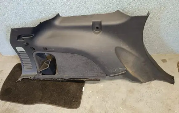 Jeep Grand Cherokee Trunk/boot lower side trim panel 