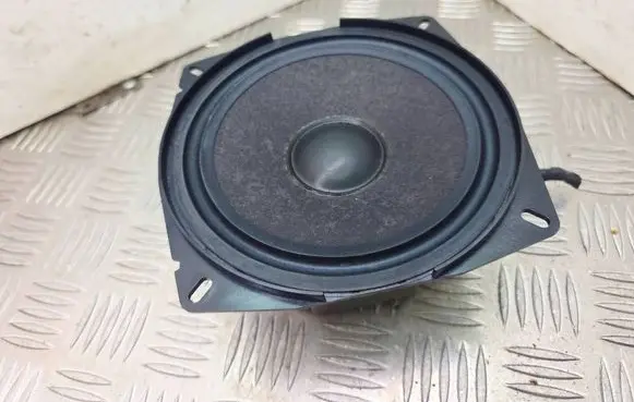 Audi Cabriolet B3 8G Subwoofer speaker 8G0035381