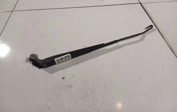 Suzuki Ignis Rear wiper blade arm 