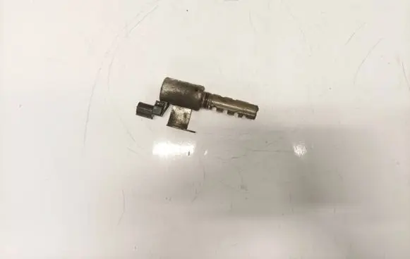 Subaru Legacy Camshaft vanos timing valve 