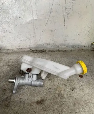 Citroen C4 Cactus Master brake cylinder