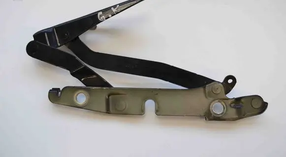 Audi A4 S4 B7 8E 8H Tailgate/trunk/boot hinge 8E5827301C
