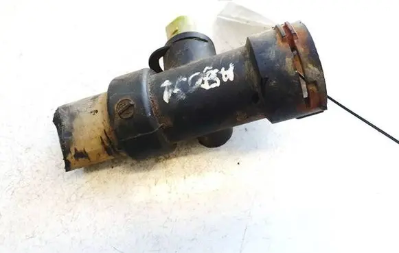 Audi A6 S6 C5 4B Engine coolant pipe/hose 4b0973712