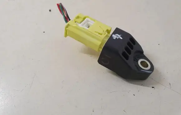 Subaru Outback Airbag deployment crash/impact sensor 98235AJ000