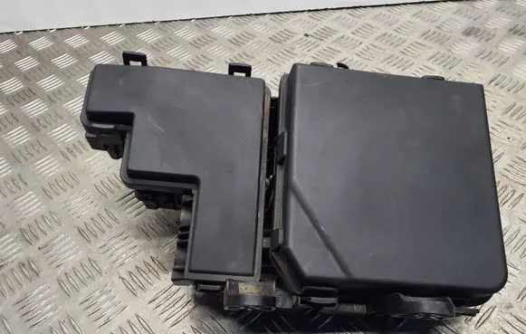 Nissan Qashqai Fuse box set