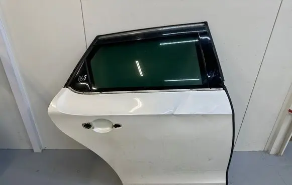 Citroen DS5 Rear door
