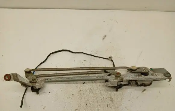 Mitsubishi Colt Front wiper linkage 