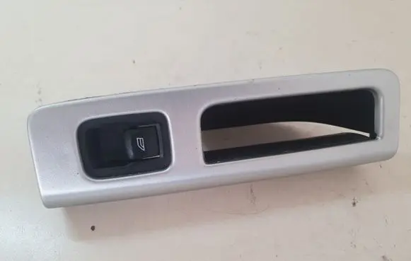 Volvo S40 Electric window control switch 31295736