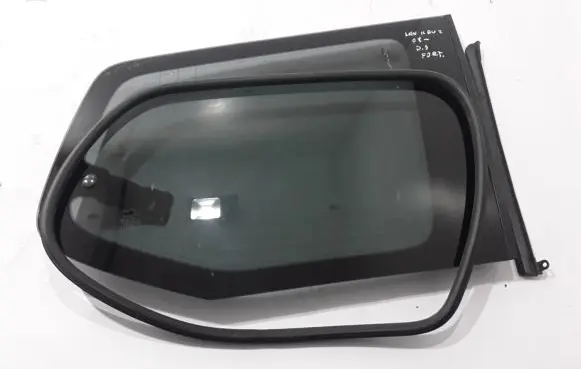 Toyota Land Cruiser (J120) Rear side window 627106A051