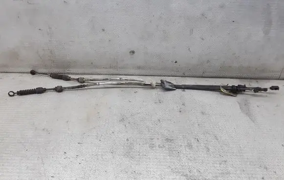 Toyota Avensis T250 Gear shift cable linkage