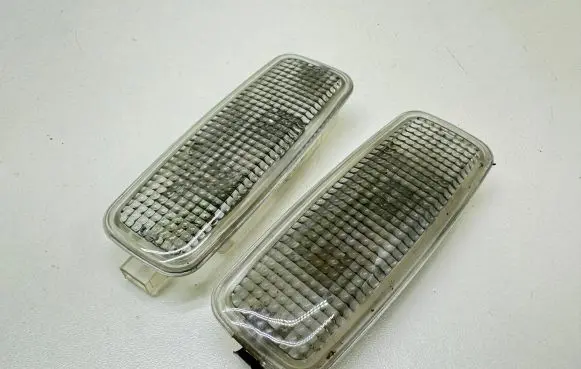 Audi A6 S6 C5 4B Front seat light 8D9947105A