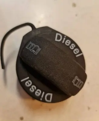 Audi A4 S4 B7 8E 8H Fuel tank filler cap 1J0201553S