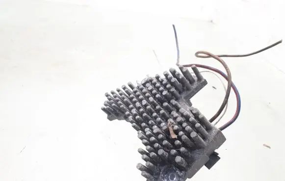 Mercedes-Benz C W202 Heater blower motor/fan resistor 2108206210 9140010343