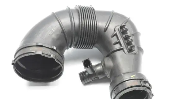 Mercedes-Benz E W212 Air intake hose/pipe A6510900337