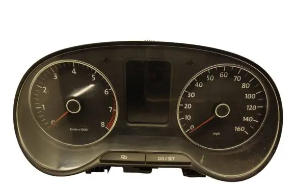 Volkswagen Polo V 6R Speedometer (instrument cluster) 6R0920960F 1120701873 V030411001