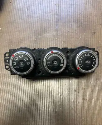Peugeot 4007 Climate control unit 7820A082XA 3853349 7125A
