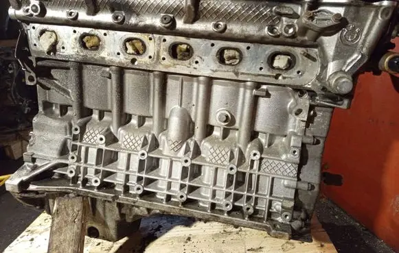 BMW 5 E60 E61 Engine M54