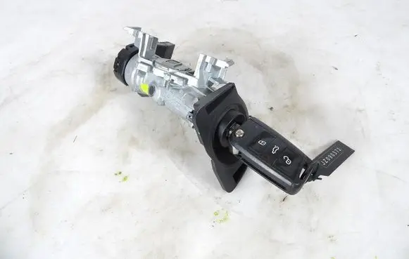 Skoda Fabia Mk3 (NJ) Ignition lock 1K0905851