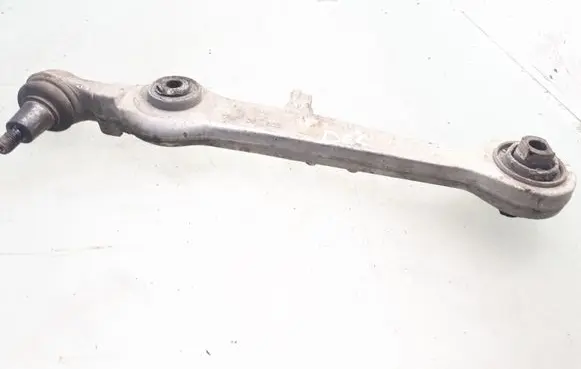 Volkswagen PASSAT B5 Front control arm 4D0407155P