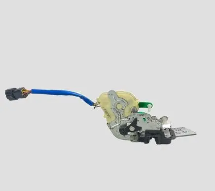 KIA Sorento Rear door lock 060627
