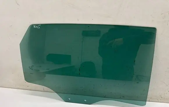 Cupra Leon Rear door window glass 5FA845026E