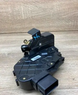 Volvo S40 Front door lock 30699157 2400075