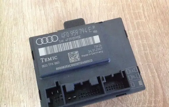 Audi A6 S6 C6 4F Door control unit/module 4F0959794E