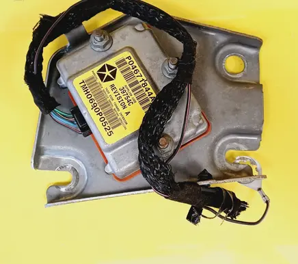 Chrysler PT Cruiser Airbag deployment crash/impact sensor P04671844AA