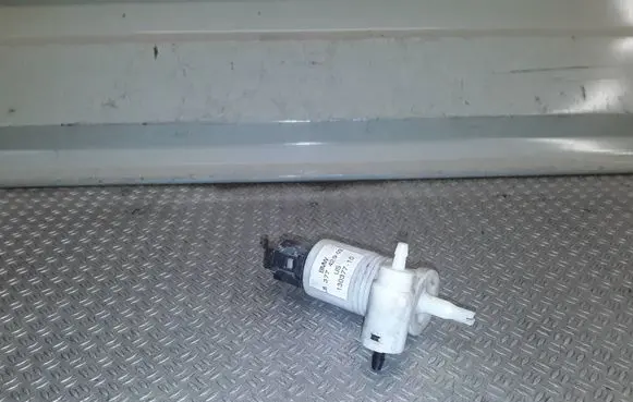Mini One - Cooper R50 - 53 Windscreen/windshield washer pump 837742903