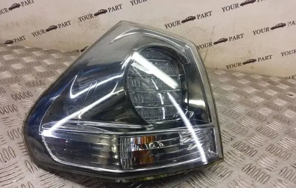 Lexus RX 330 - 350 - 400H Rear/tail lights 12v74065w