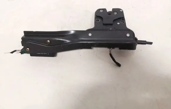 Audi TT Mk1 Tailgate/trunk/boot lock/catch/latch 8n0827505a