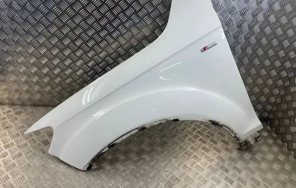 Audi Q7 4L Fender 4L0821106