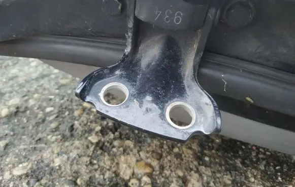Volvo S40, V40 Rear door lower hinge