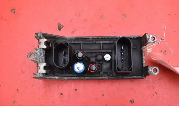 Audi A8 S8 D3 4E Heater blower motor/fan resistor 4E0820521B