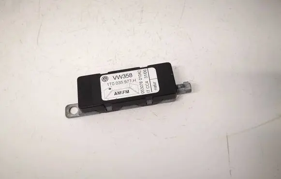 Volkswagen Touran I Antenna control unit 1T0035577H