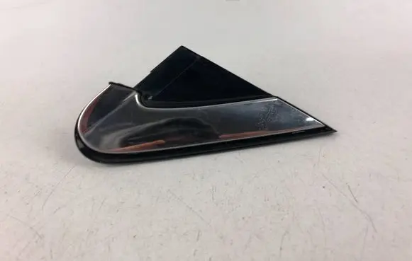 Subaru Outback (BS) Fender end trim 65250AL000