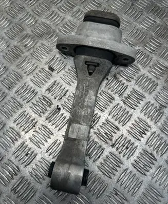 Engine mount bracket