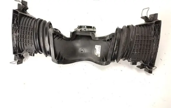 Mercedes-Benz E W212 Air intake hose/pipe 6420901642